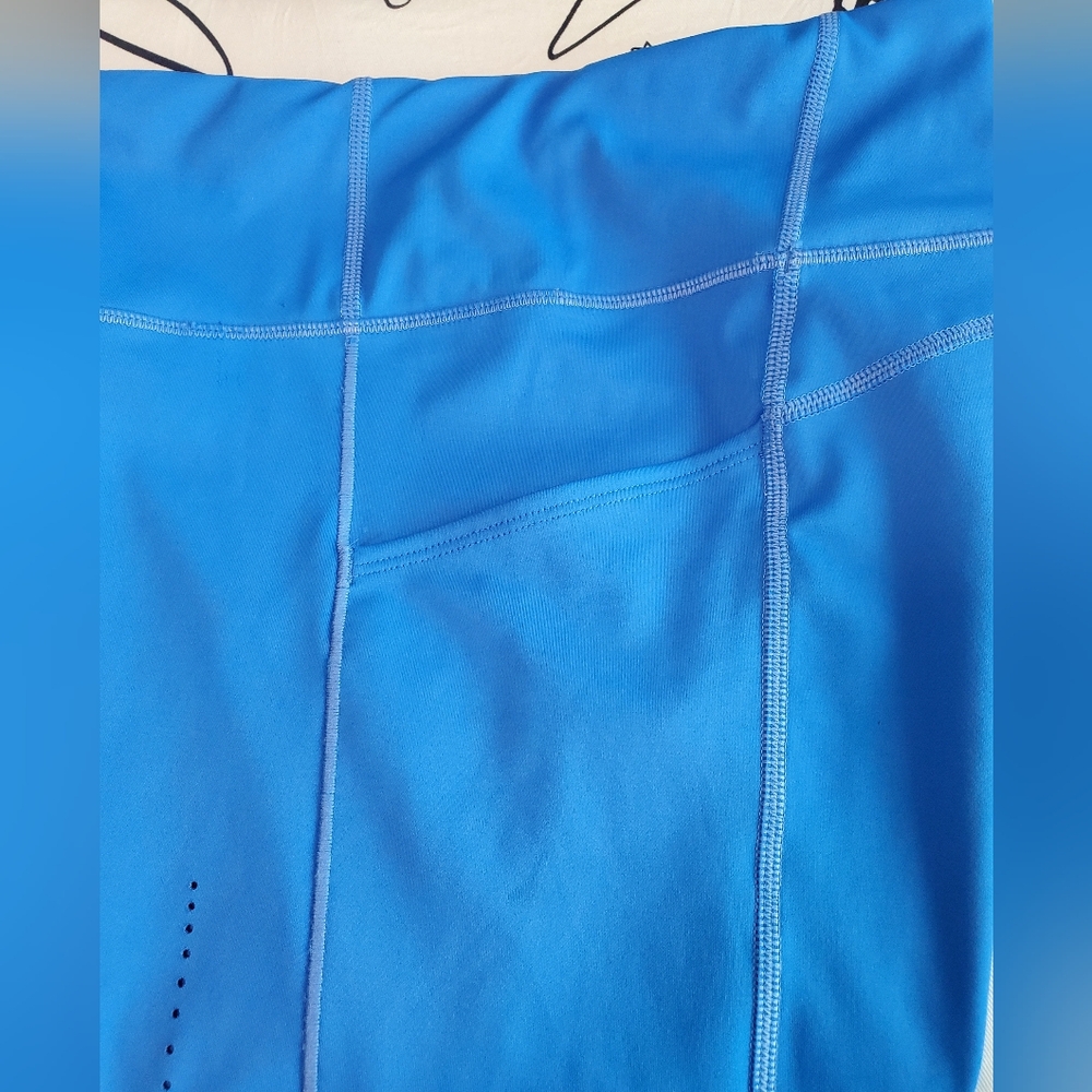 Brooks Women's Electric Blue Capris - Picture 6 of 10